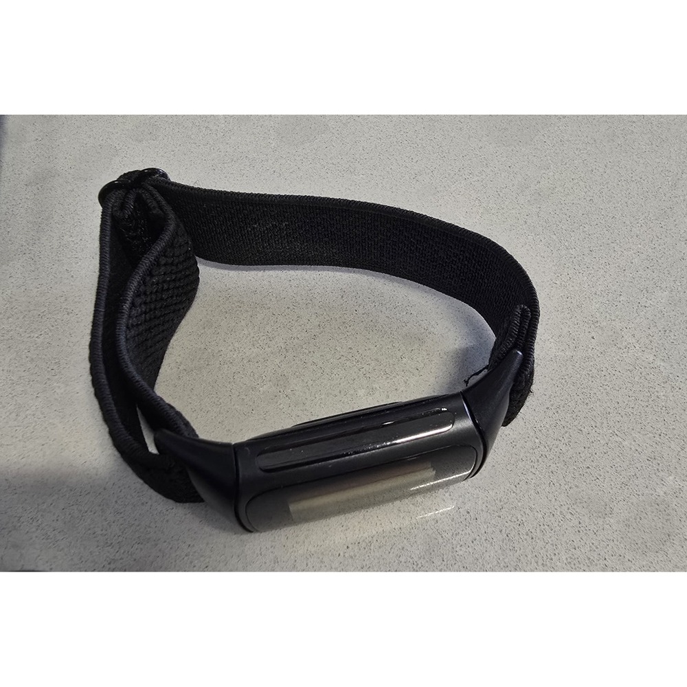 Fitbit Charge 5 w/ Charger - works - tested - Picture 4 of 8